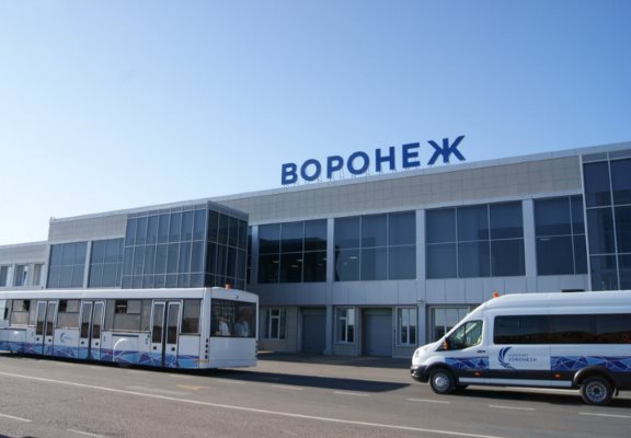 Современные транспортные средства туристического класса обеспечат максимально безопасный и комфортный трансфер в аэропорте Воронеж